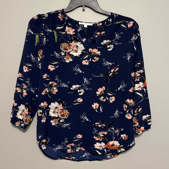 Fun2fun Navy Floral Top - Picture 1 of 2